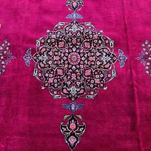 Antique Persian rugs Dubai