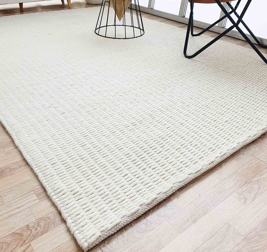 Handmade Natural White New Zealand Wool Woven Rug