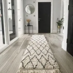 Stylish Shaggy Rug for Modern Interior