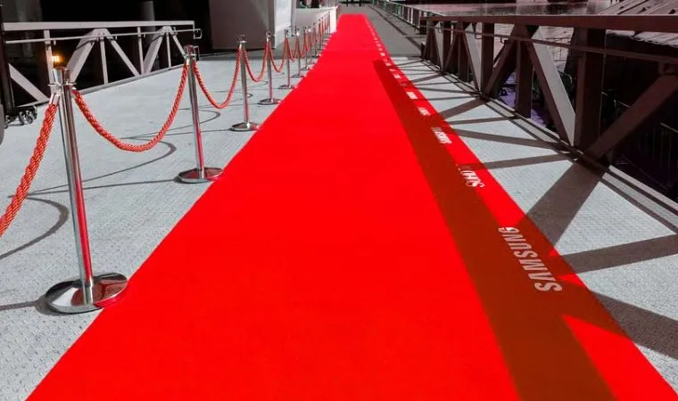 Red carpet aisle and stage runner