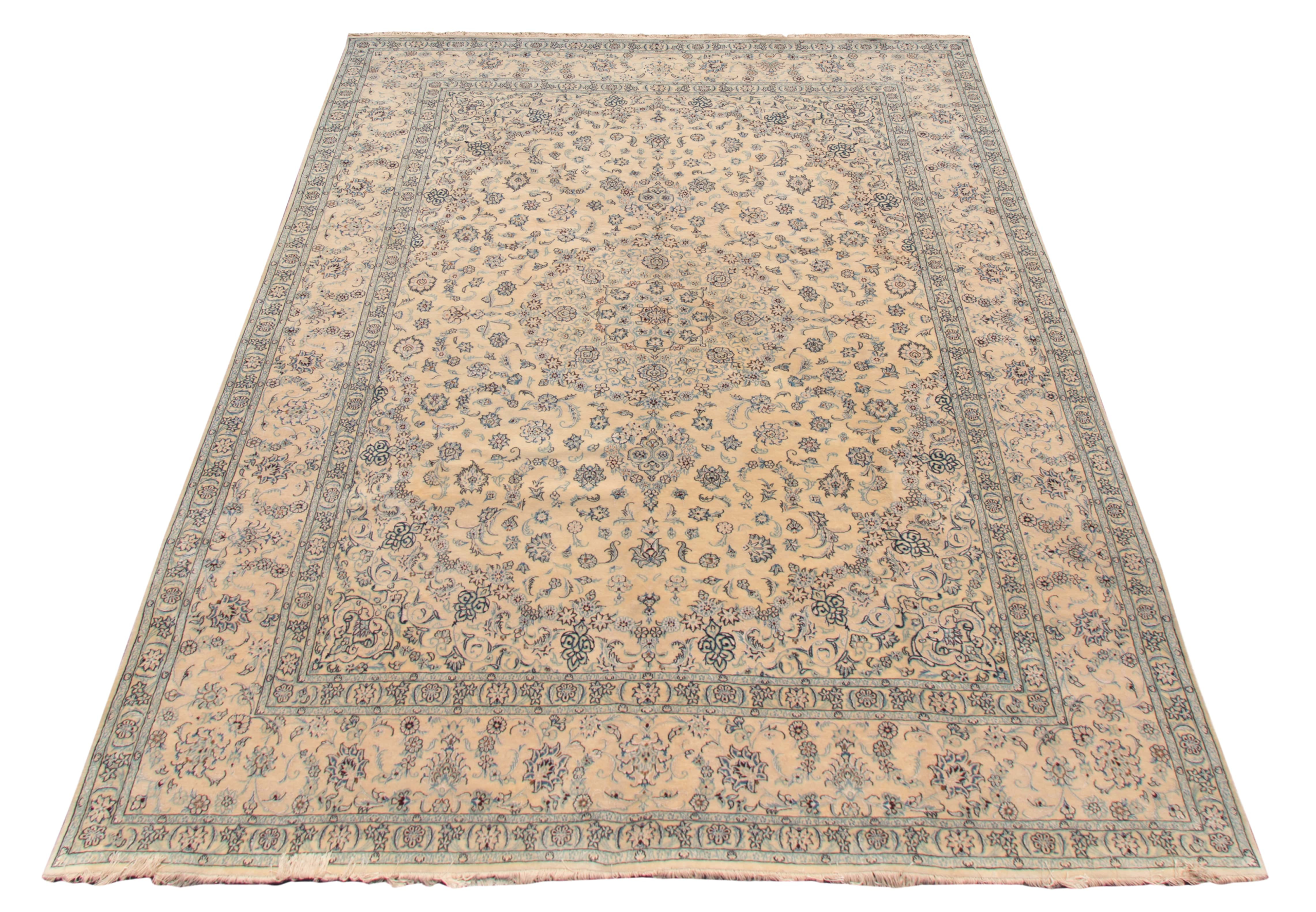 Naein Tea Wash Cream Wool & Silk Carpet