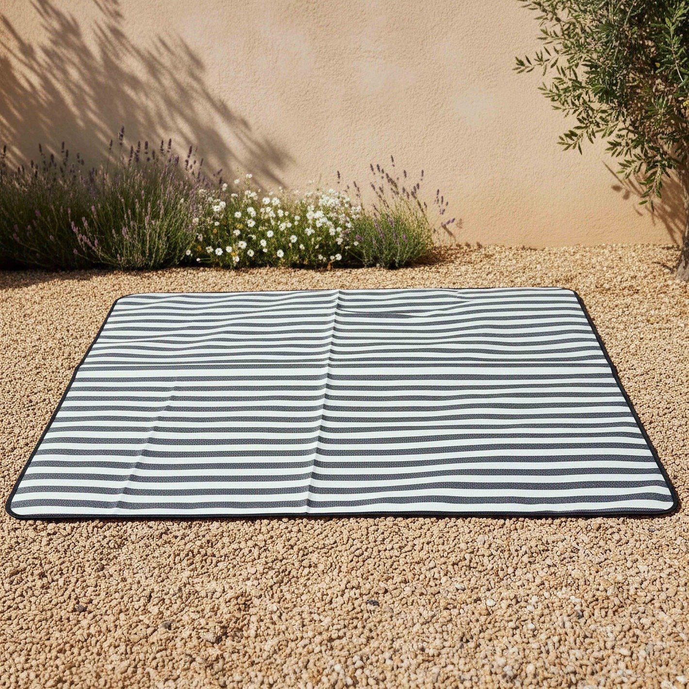 Sandy Outdoor Waterproof Picnic Mat