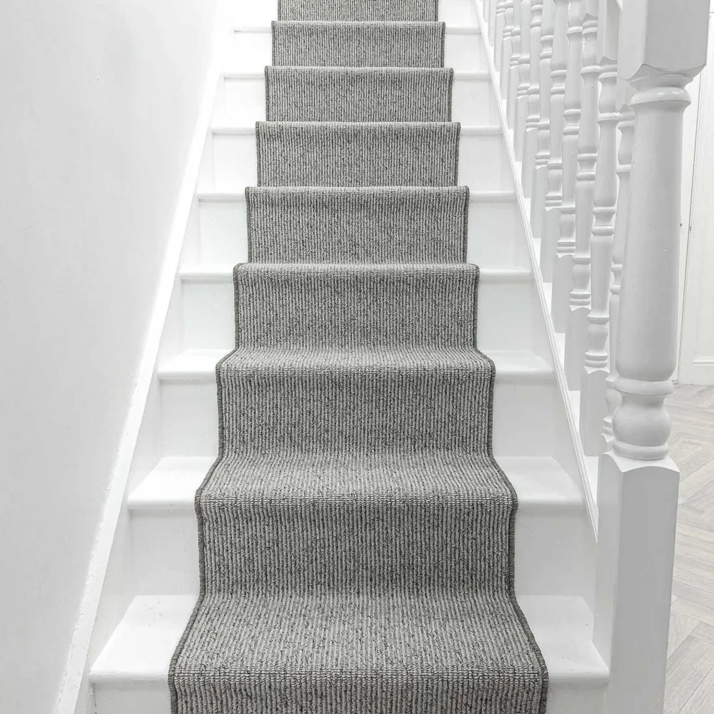 Country Linear Paloma Stair Runner