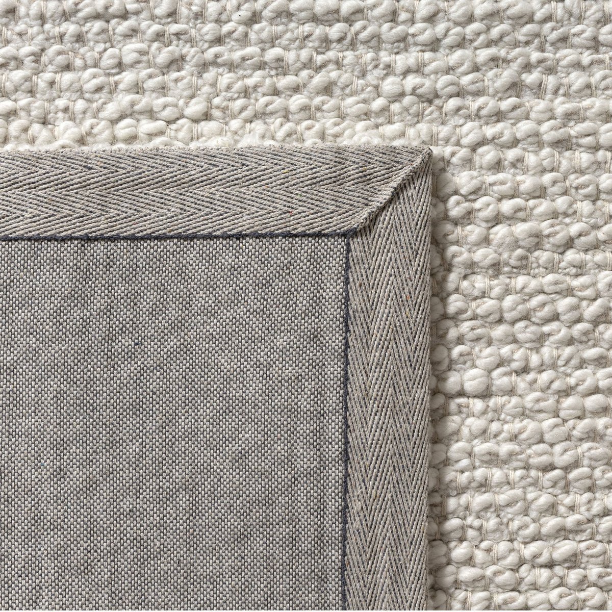 Vivian Blaire Ivory Wool Handwoven Area Rug - Image 2