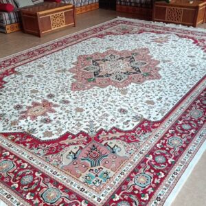 Traditional Red & White Carpet