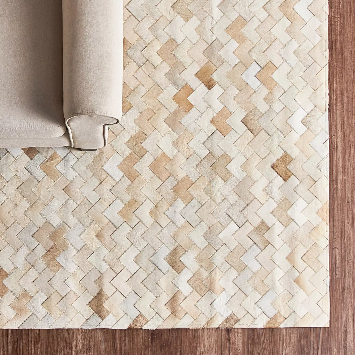 Cilen Handmade Hyde Leather Rug