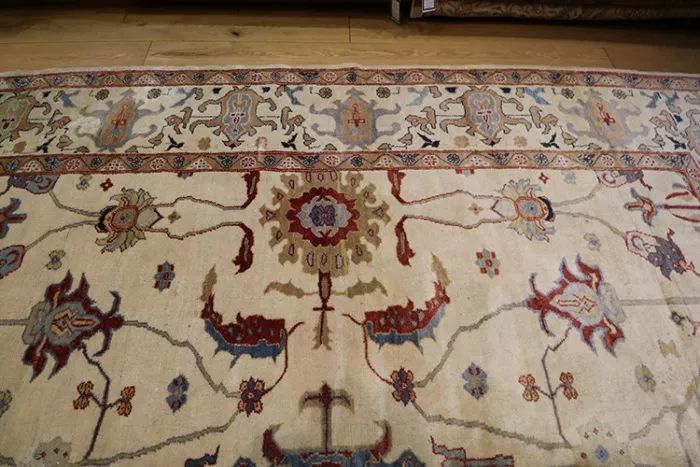 R9371 Turkish Ushak Carpet - Image 5